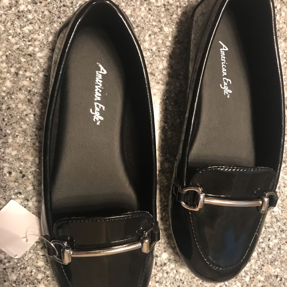 NWT. Girls size 1 American eagle.